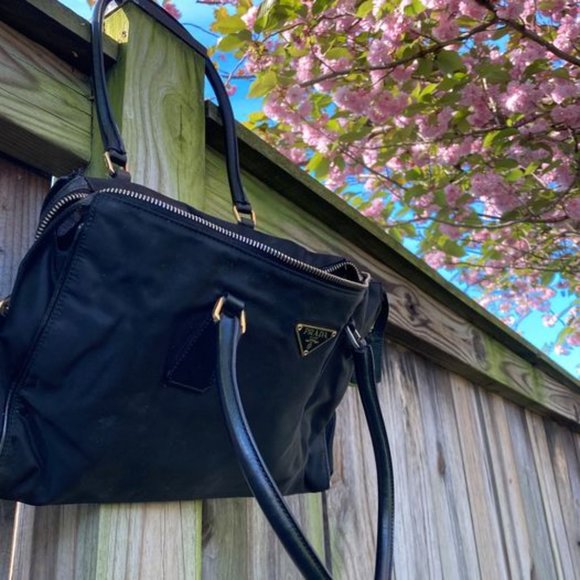 Authentic PRADA - Picture 3 of 4